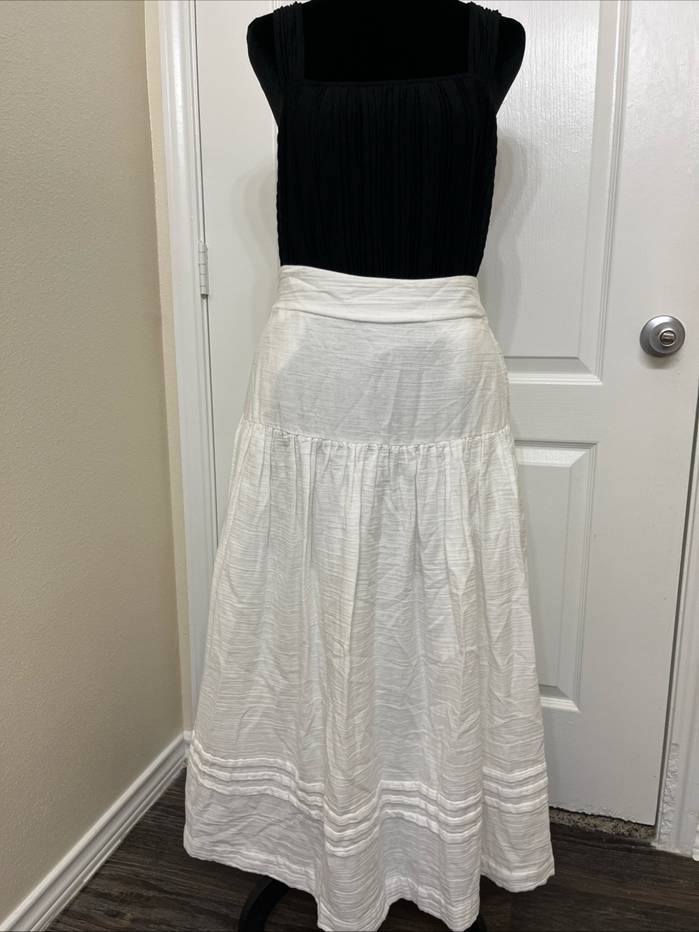 Anthropologie Inspired by ON 34Th Women's White Maxi Skirt Size Large NWOT Boho